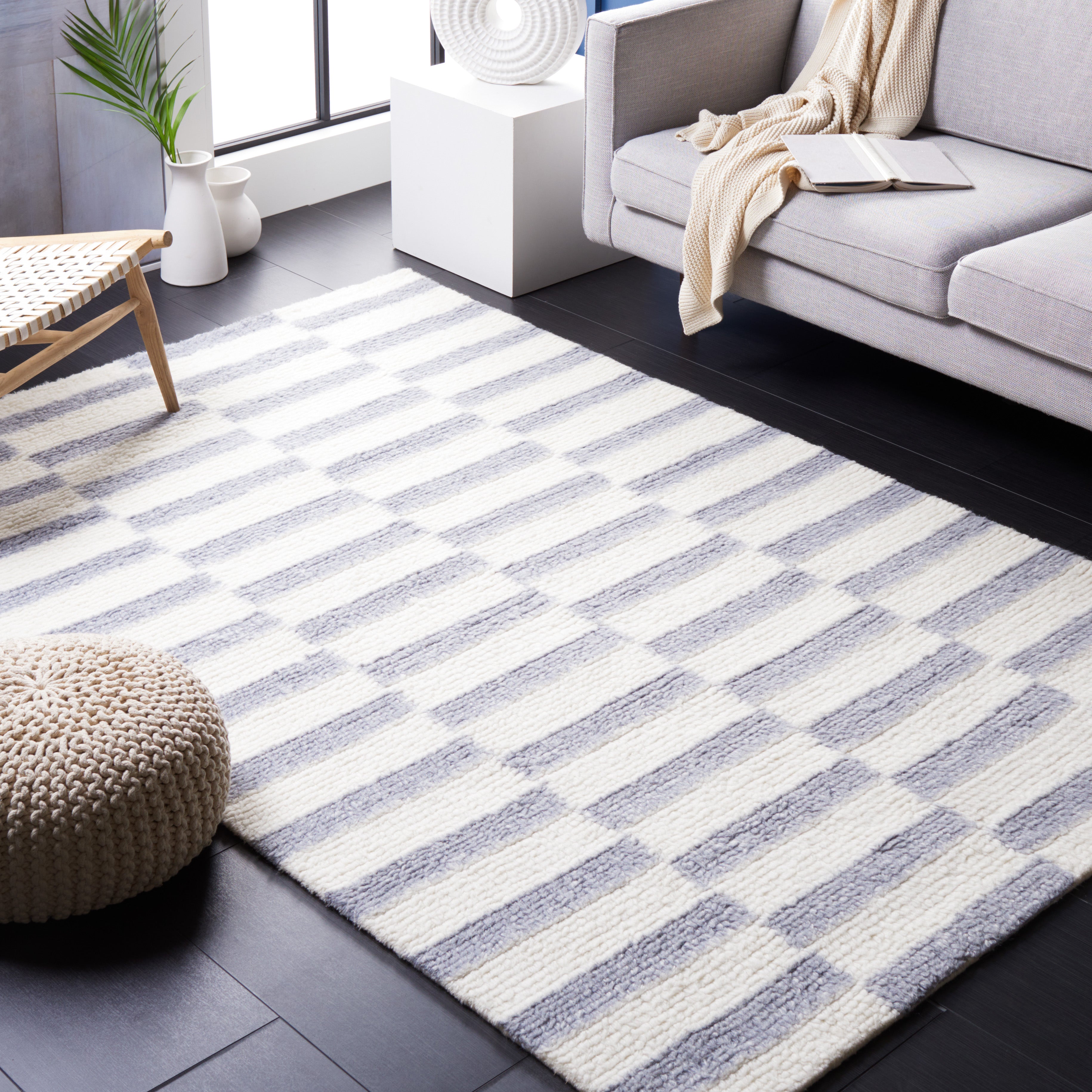 Safavieh Vermont 555 Rug, VRM555 - Ivory / Grey