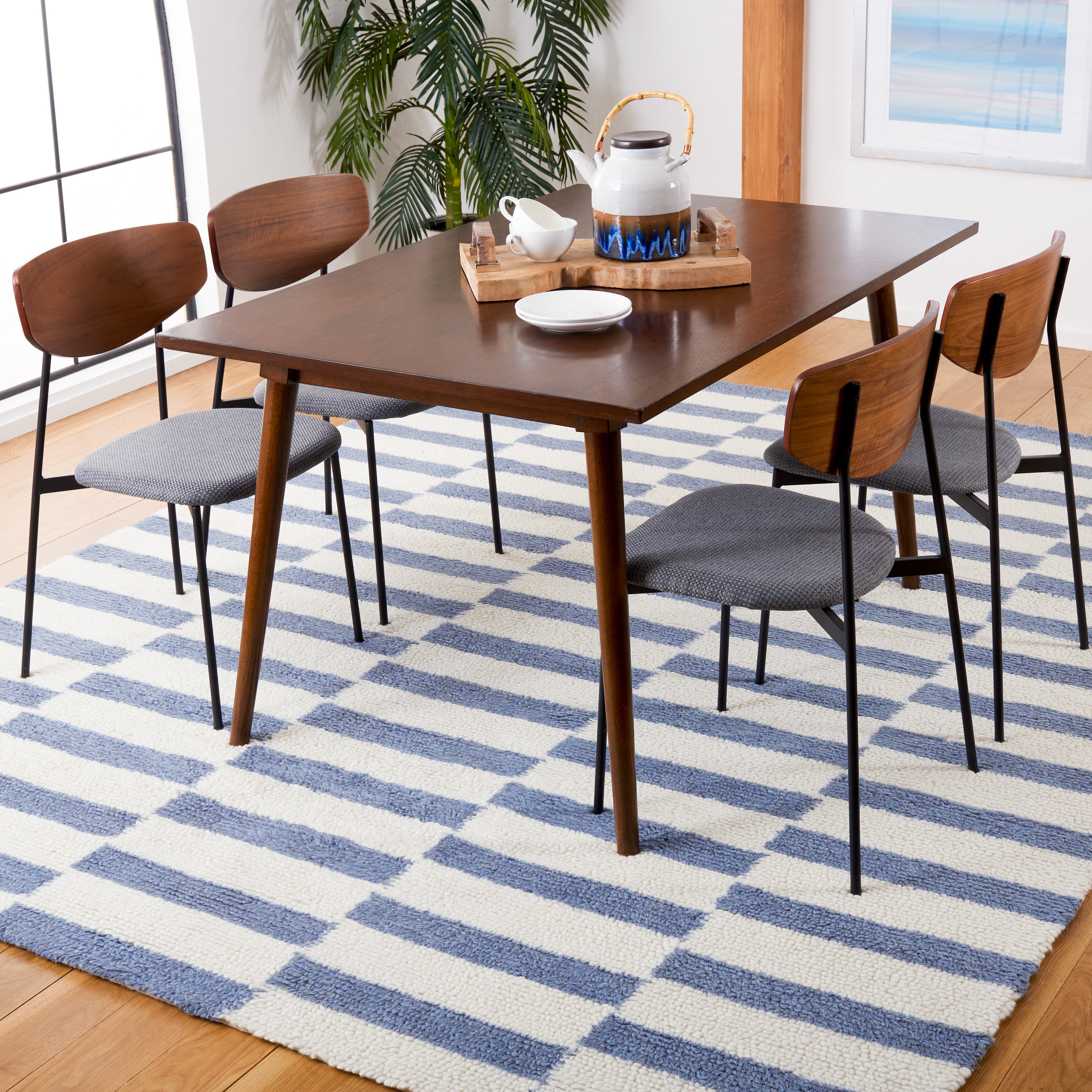 Safavieh Vermont 555 Rug, VRM555 - Ivory / Blue