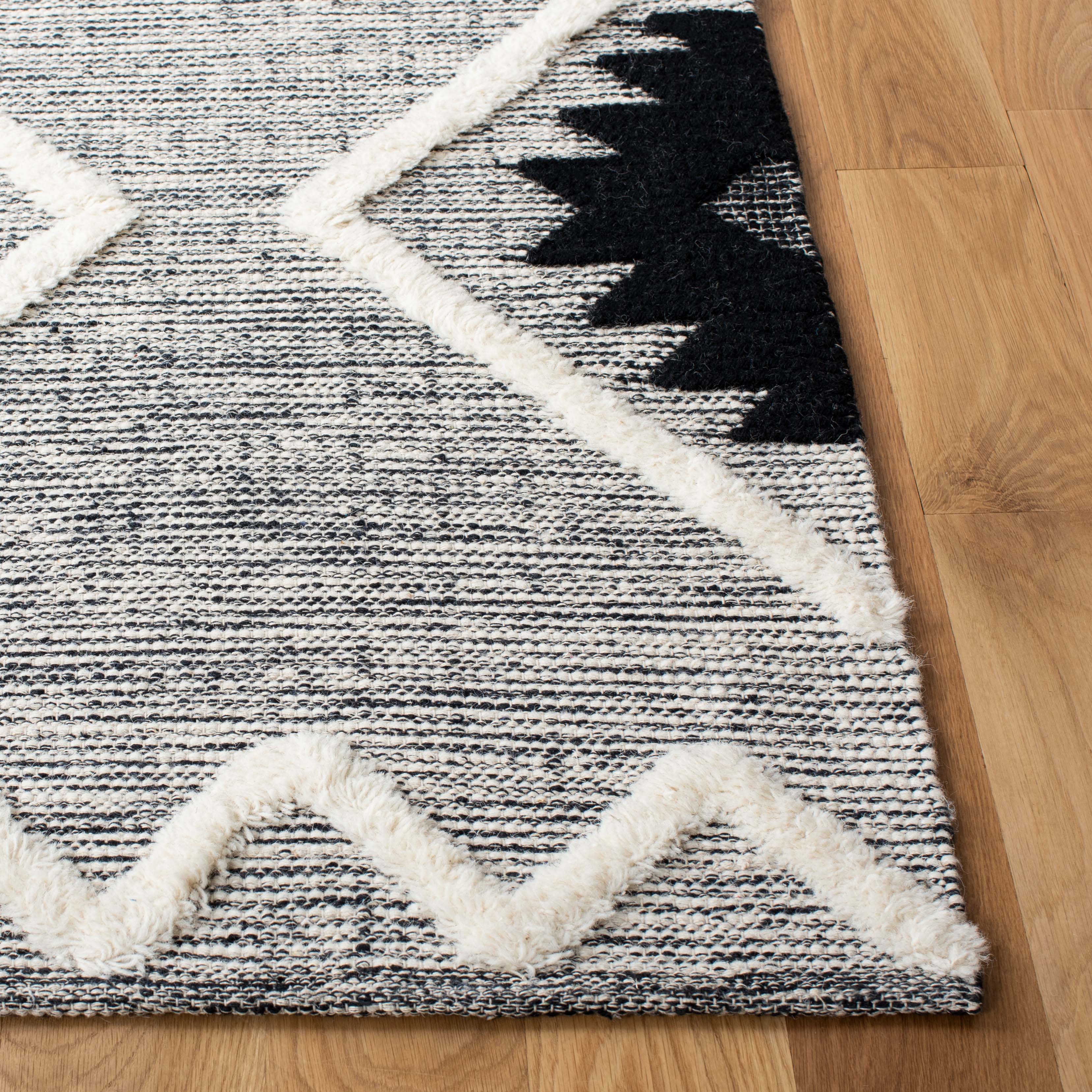 Safavieh Vermont 602 Rug, VRM602 - Black / Ivory