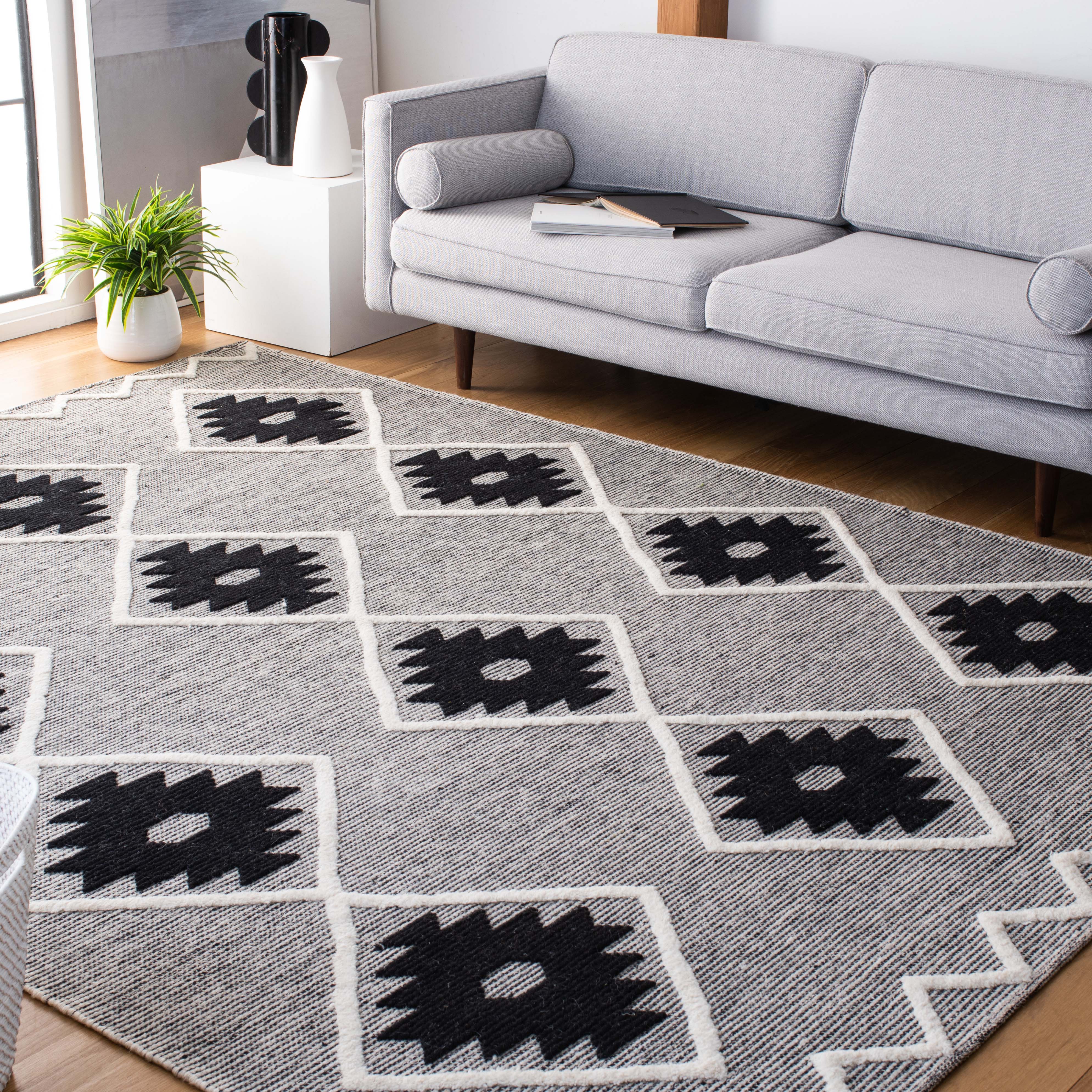 Safavieh Vermont 602 Rug, VRM602 - Black / Ivory