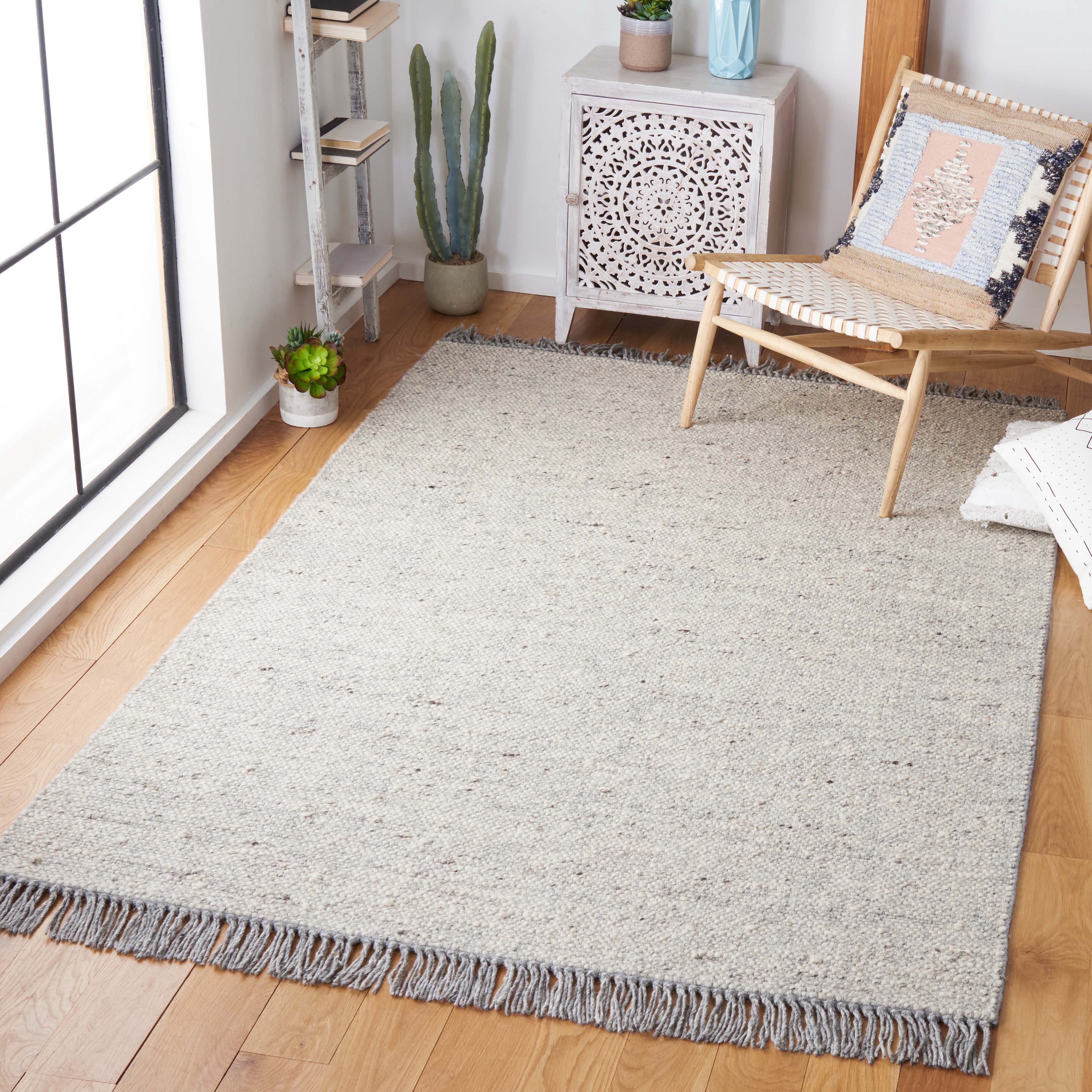 Safavieh Vermont 701 Rug, VRM701 - Ivory / Grey