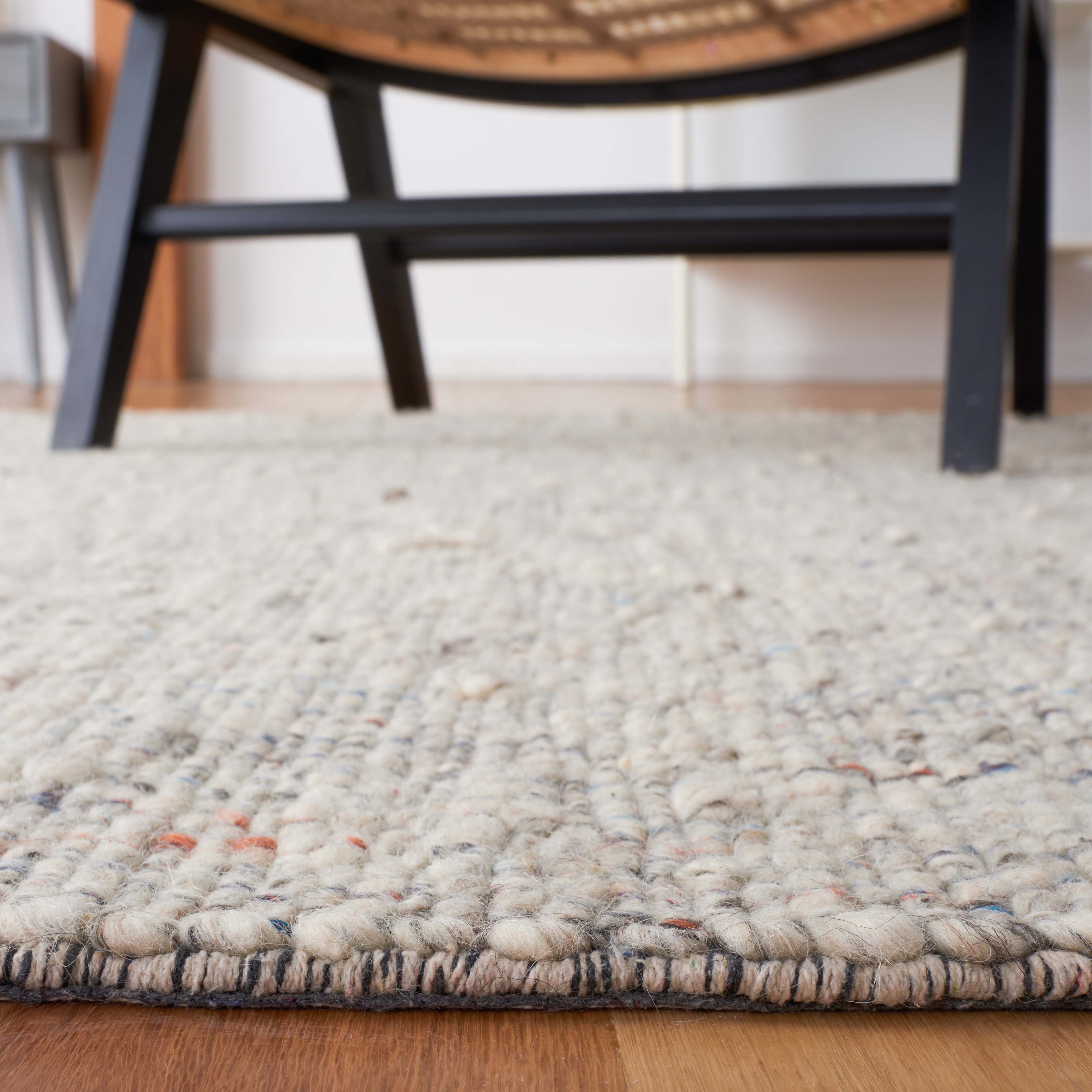 Safavieh Vermont 701 Rug, VRM701 - Light Grey / Ivory