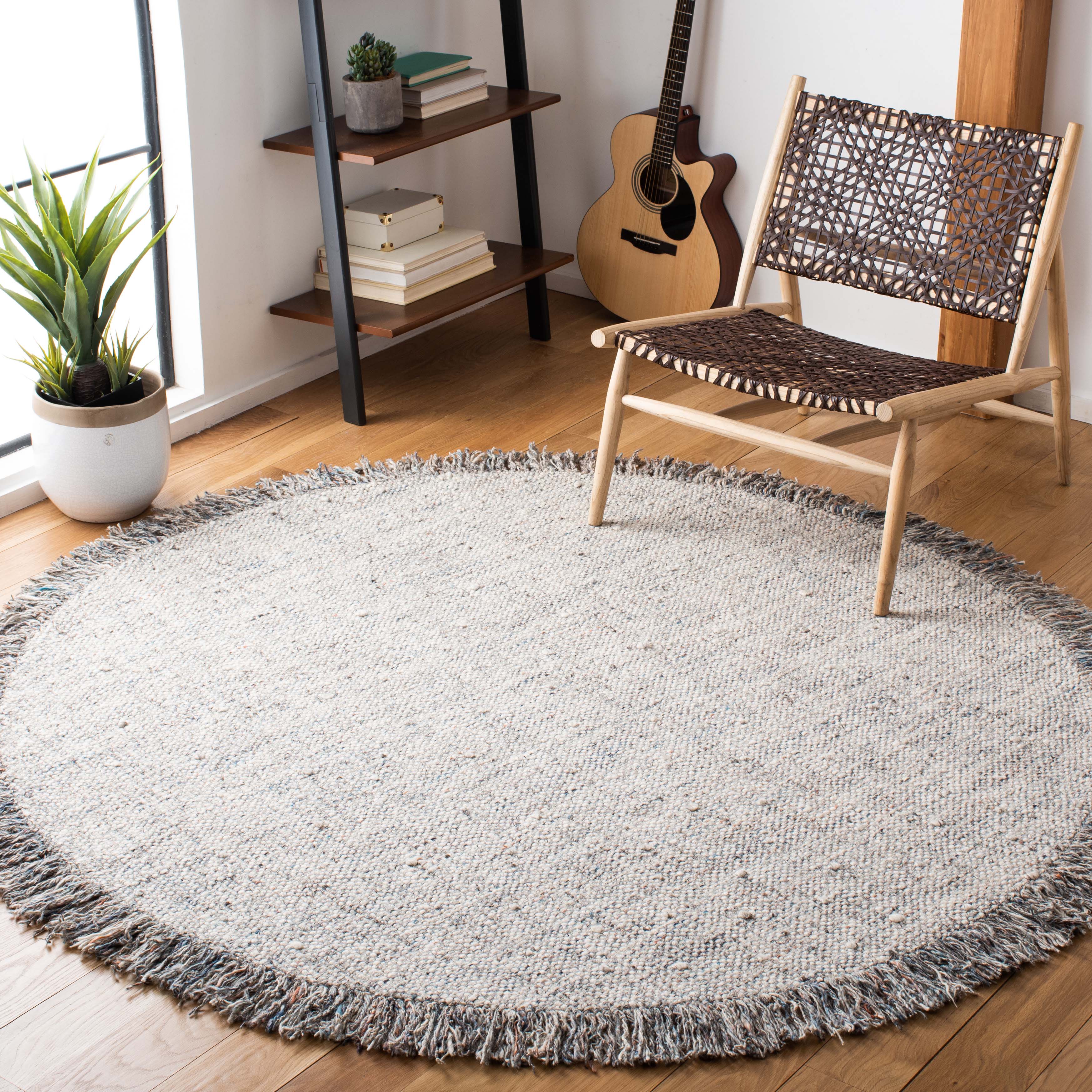 Safavieh Vermont 701 Rug, VRM701 - Light Grey / Ivory