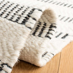 Safavieh Vermont 804 Rug, VRM804 - Black / Ivory