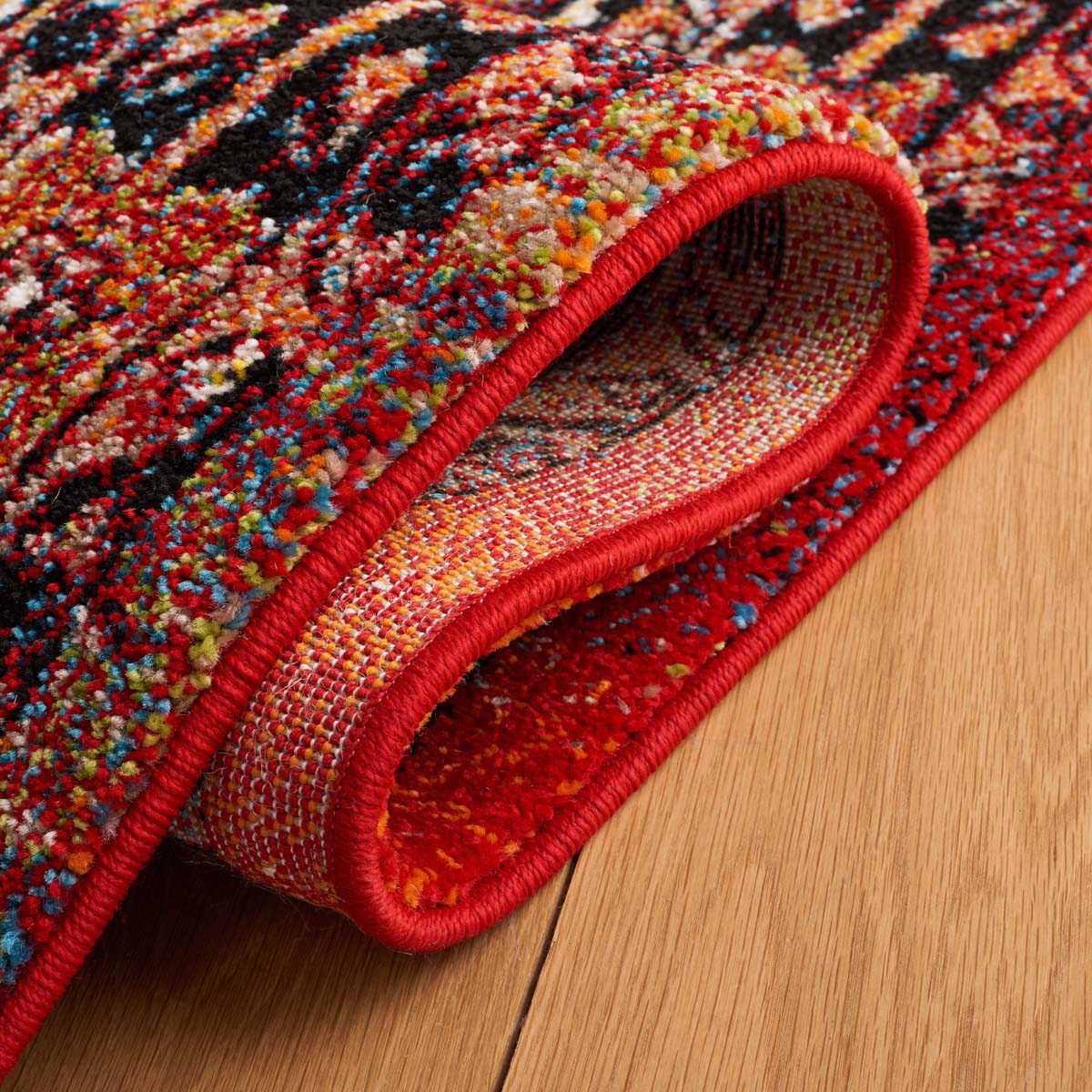 Safavieh Vintage Hamadan 202 Rug, VTH202 - RED / BLACK