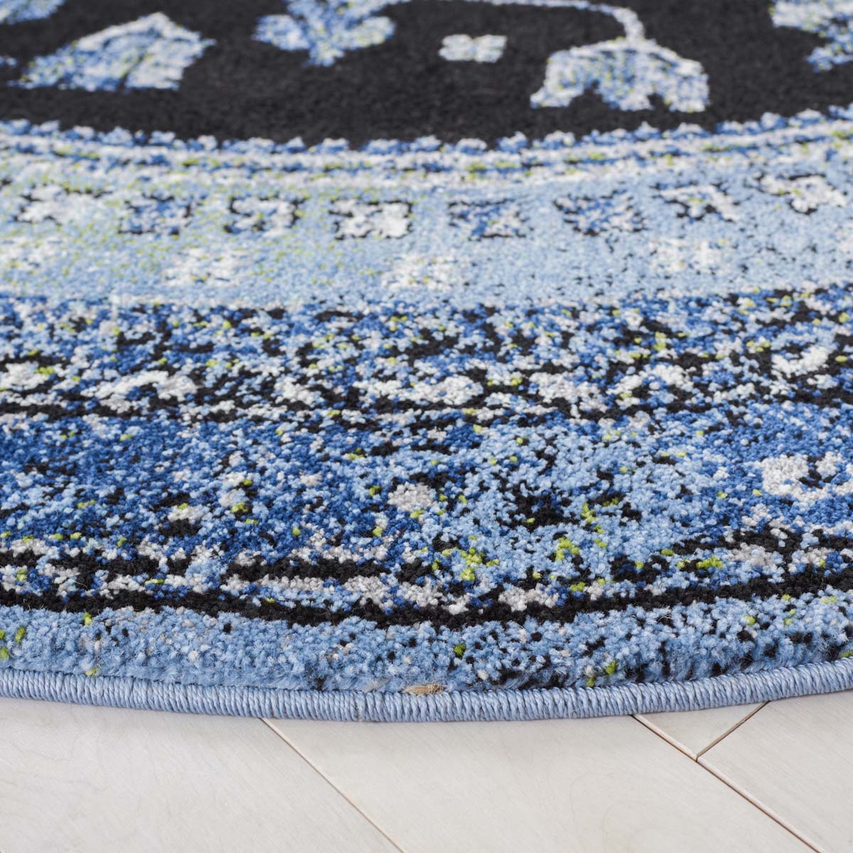 Safavieh Vintage Hamadan 204 Rug, VTH204 - LIGHT BLUE / BLACK