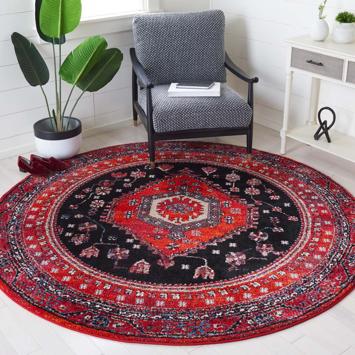 Safavieh Vintage Hamadan 204 Rug, VTH204 - RED / BLACK