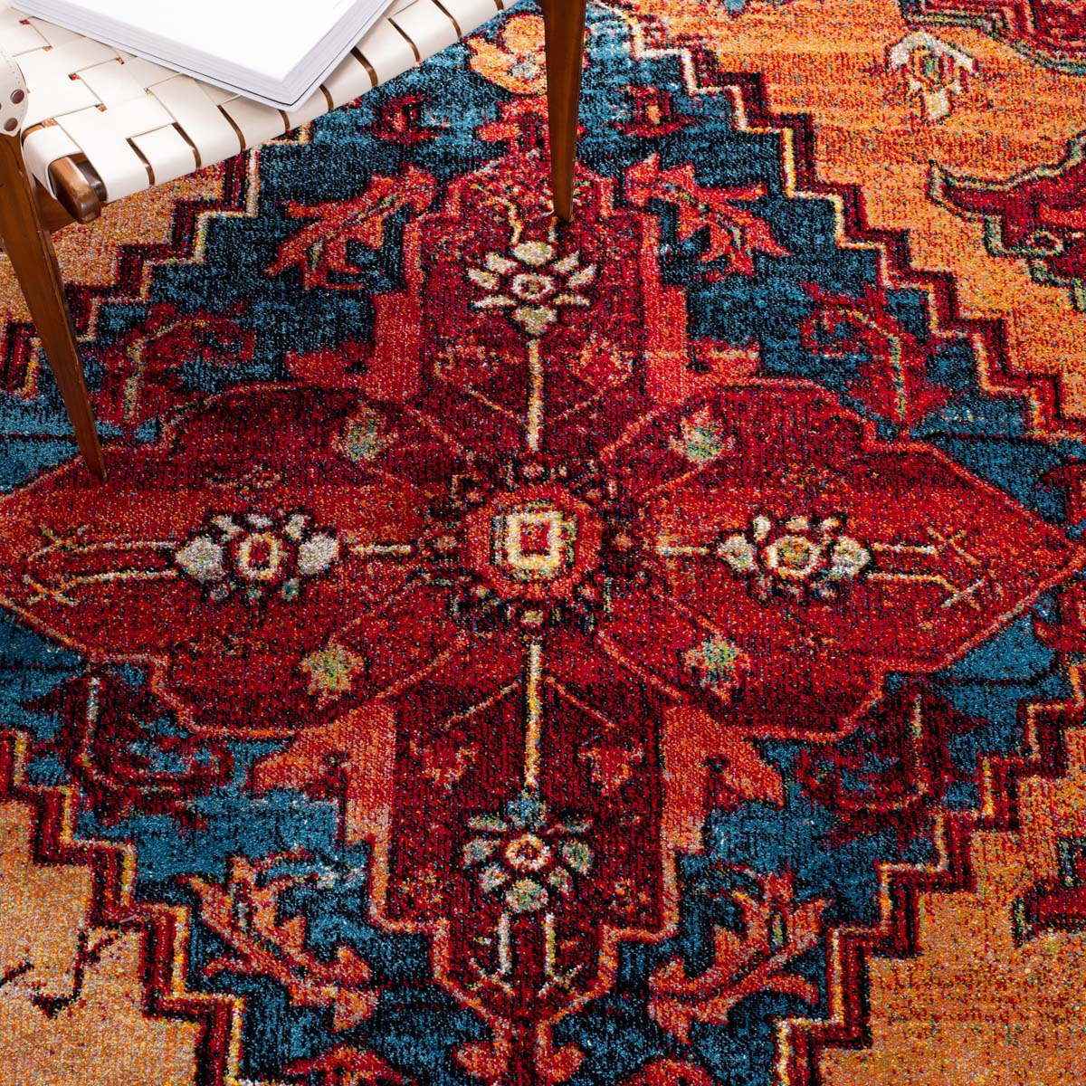 Safavieh Vintage Hamadan 248 Rug, VTH248 - RED / BLUE