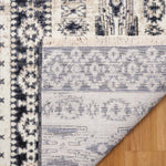 Safavieh Vintage Persian 660 Rug, VTP660 - Ivory / Black