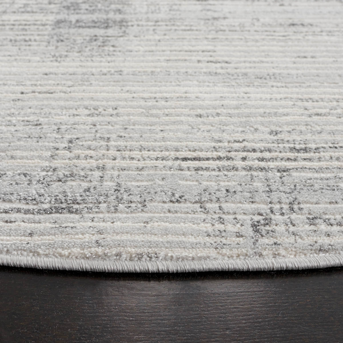 Safavieh Whisper Collection: WHS558F - Grey / Ivory