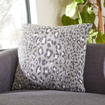 Safavieh Gwynn Leopard Pillow , PLS3003 - Grey / Black