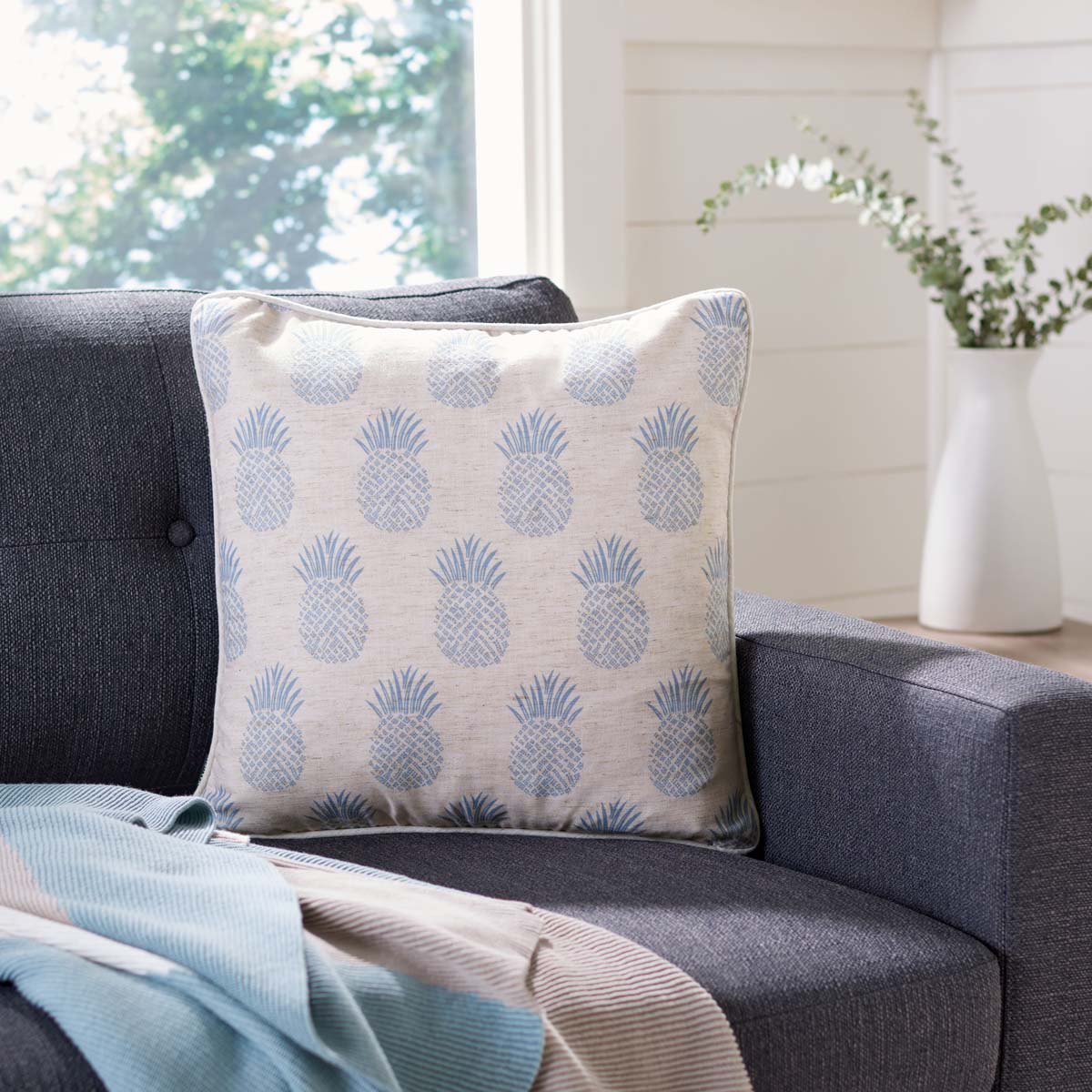 Safavieh Brillen Pillow , PLS7185 - Blue / White