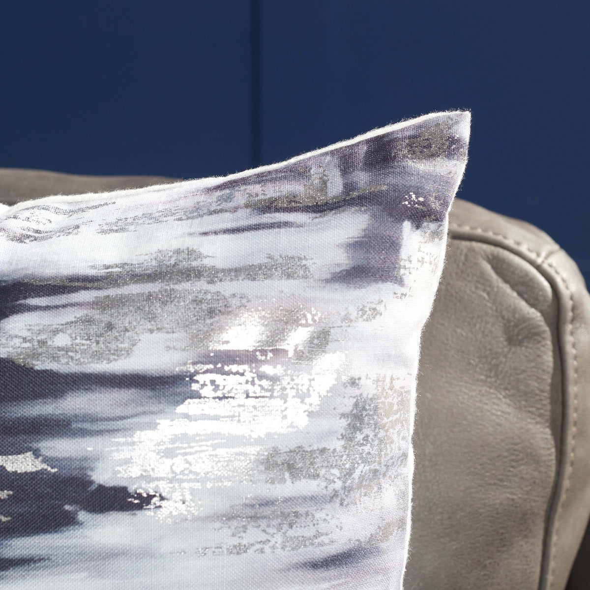 Safavieh Andrine Pillow  , PLS7197 - Navy / Silver