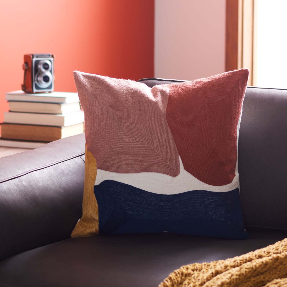 Safavieh Delani Pillow , PLS7209 - Assorted