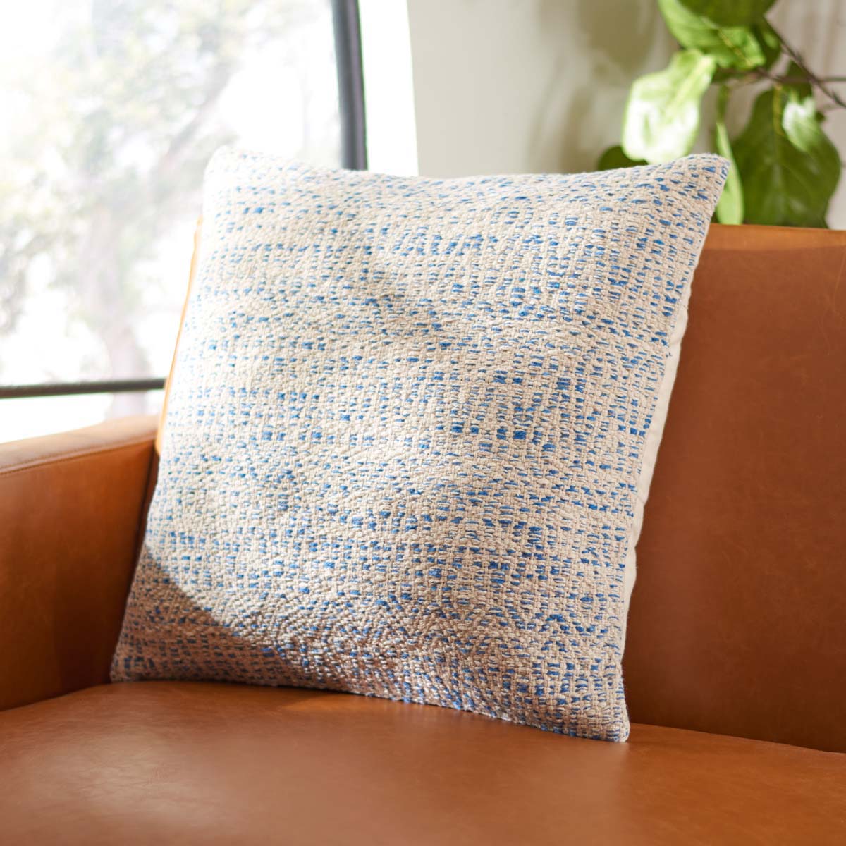Safavieh Parvati Pillow , PLS9709 - Blue
