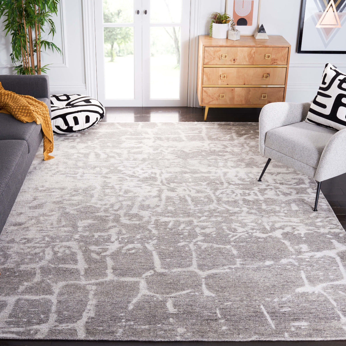 Safavieh Tibetan 37A Rug, TB837A - Cream / Stone