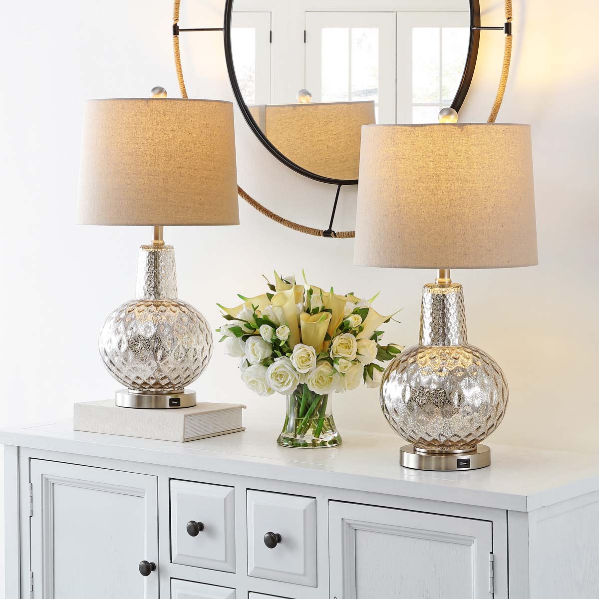 Safavieh Atlas Table Lamp/USB , TBL4201